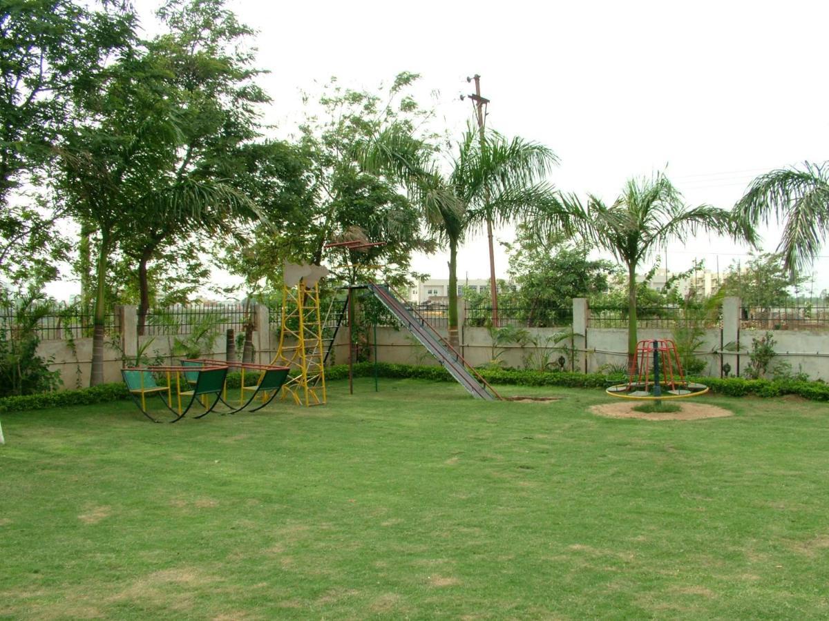 Rāipur Vip'S Club酒店 外观 照片
